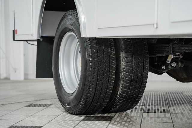 2025 Chevrolet Silverado 3500 HD Chassis Cab Work Truck - 22868330 - 13