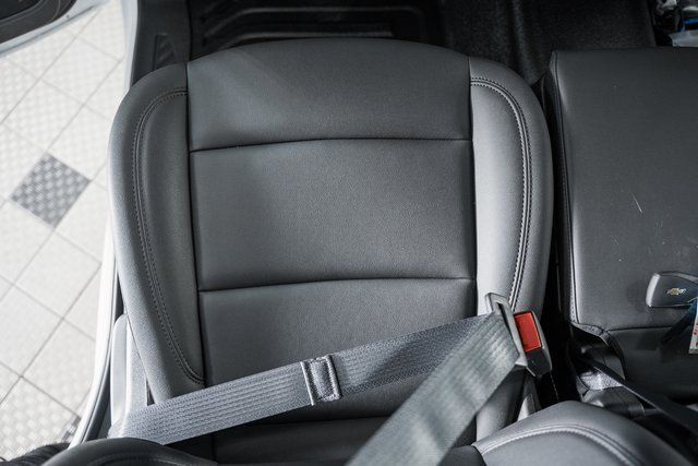 2025 Chevrolet Silverado 3500 HD Chassis Cab Work Truck - 22868330 - 24