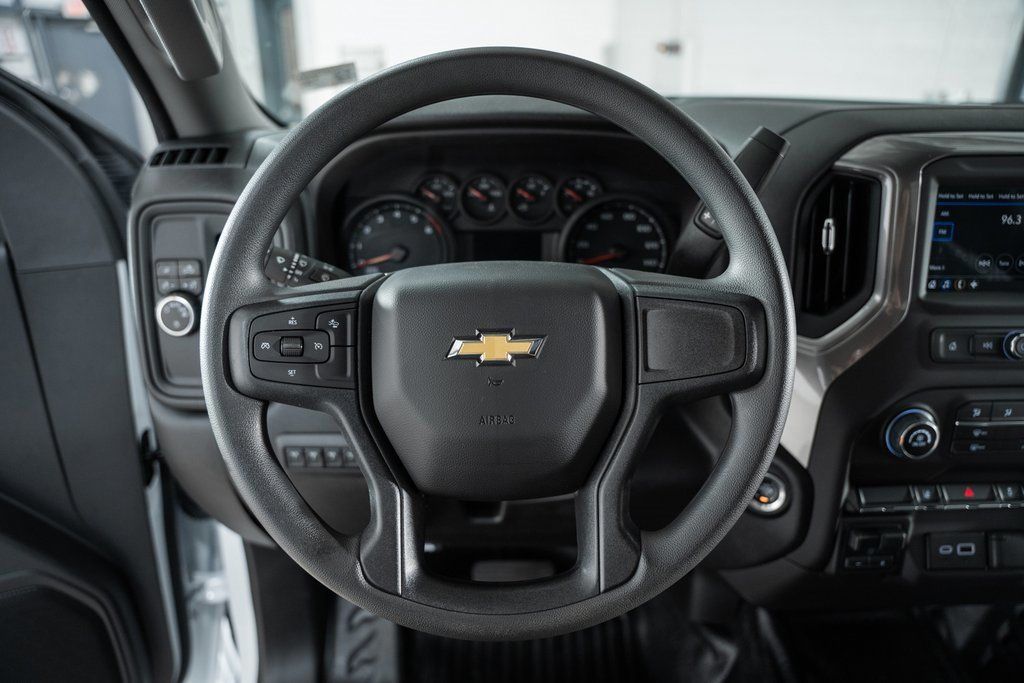 2025 Chevrolet Silverado 3500 HD Chassis Cab Work Truck - 22868338 - 31