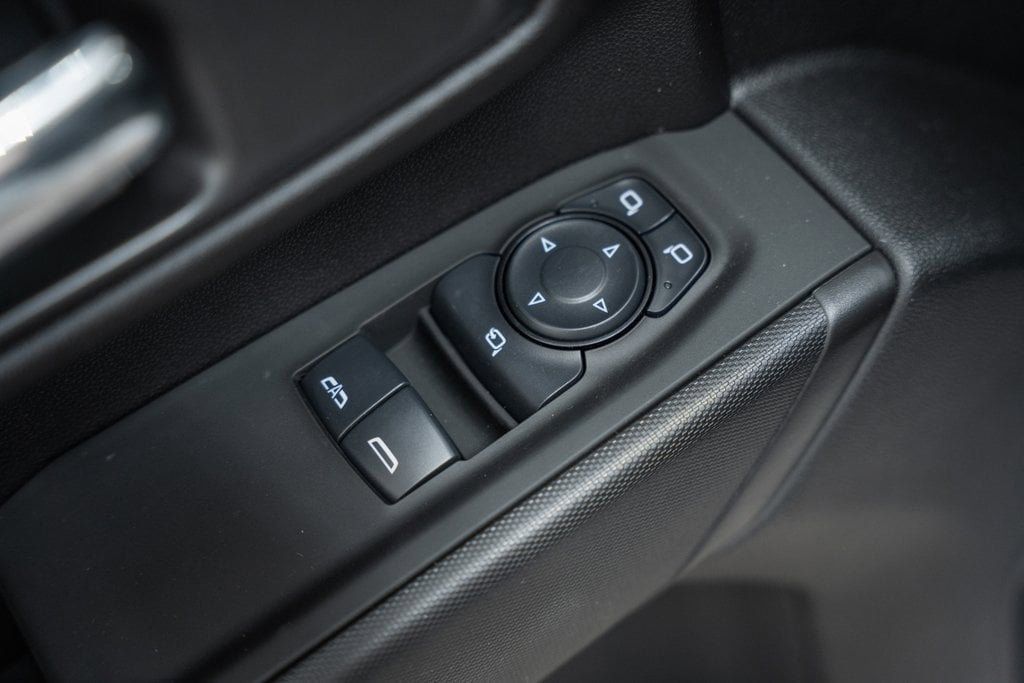 2025 Chevrolet Silverado 3500 HD Chassis Cab Work Truck - 22868338 - 36