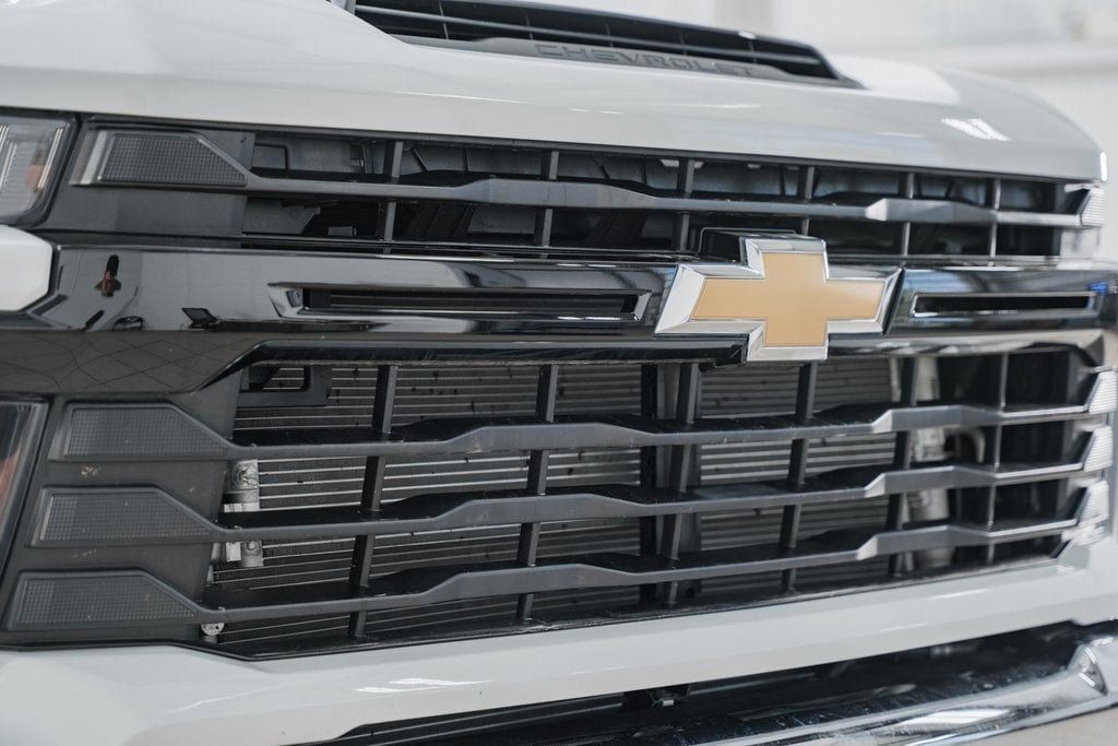 2025 Chevrolet Silverado 3500 HD Chassis Cab Work Truck - 22868340 - 8