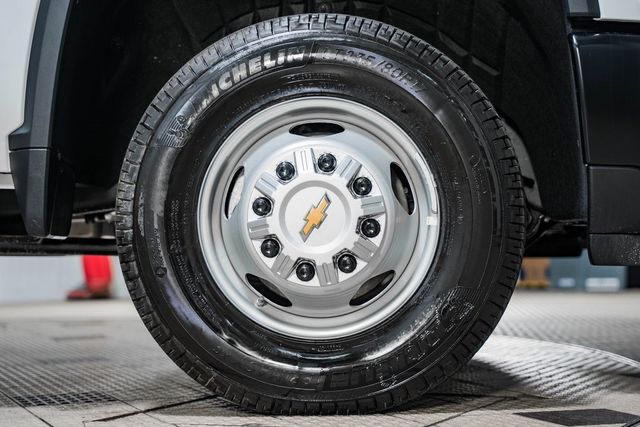 2025 Chevrolet Silverado 3500 HD Chassis Cab Work Truck - 22868341 - 16