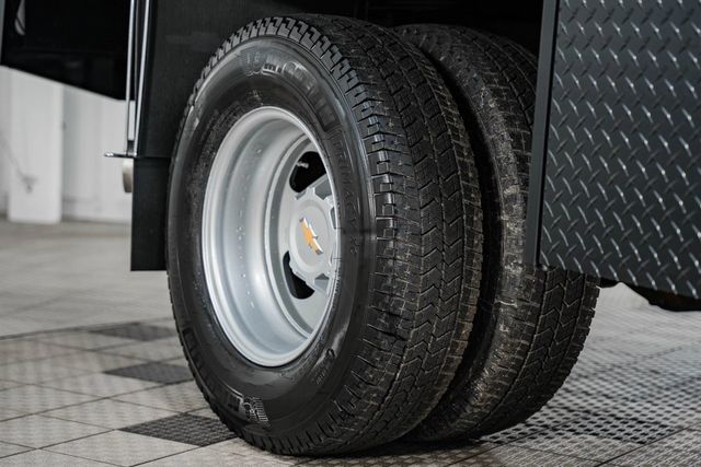 2025 Chevrolet Silverado 3500 HD Chassis Cab Work Truck - 22868341 - 17