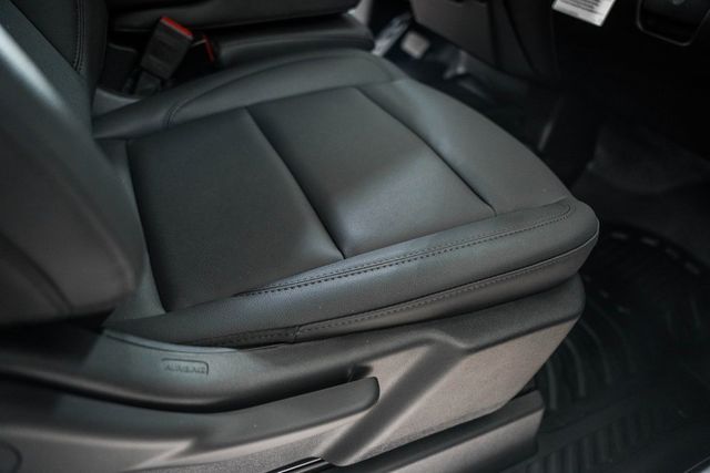 2025 Chevrolet Silverado 3500 HD Chassis Cab Work Truck - 22868341 - 38