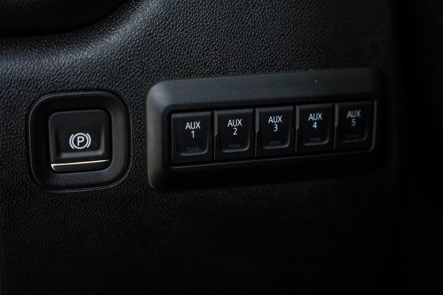 2025 Chevrolet Silverado 3500 HD Chassis Cab Work Truck - 22868341 - 43