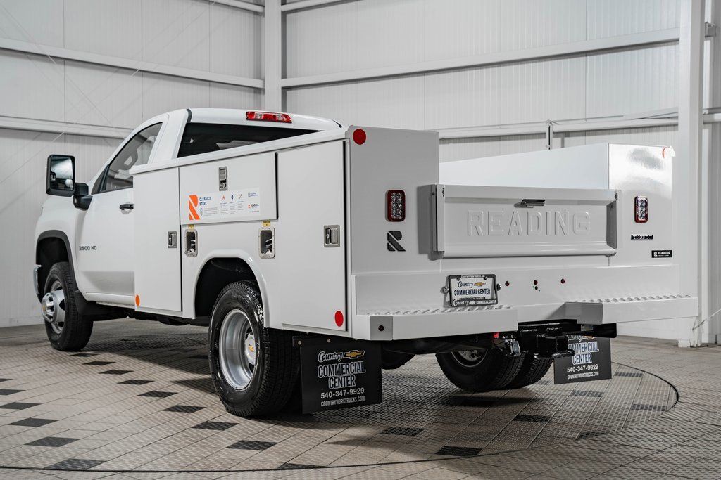2025 Chevrolet Silverado 3500 HD Chassis Cab Work Truck - 22868347 - 4
