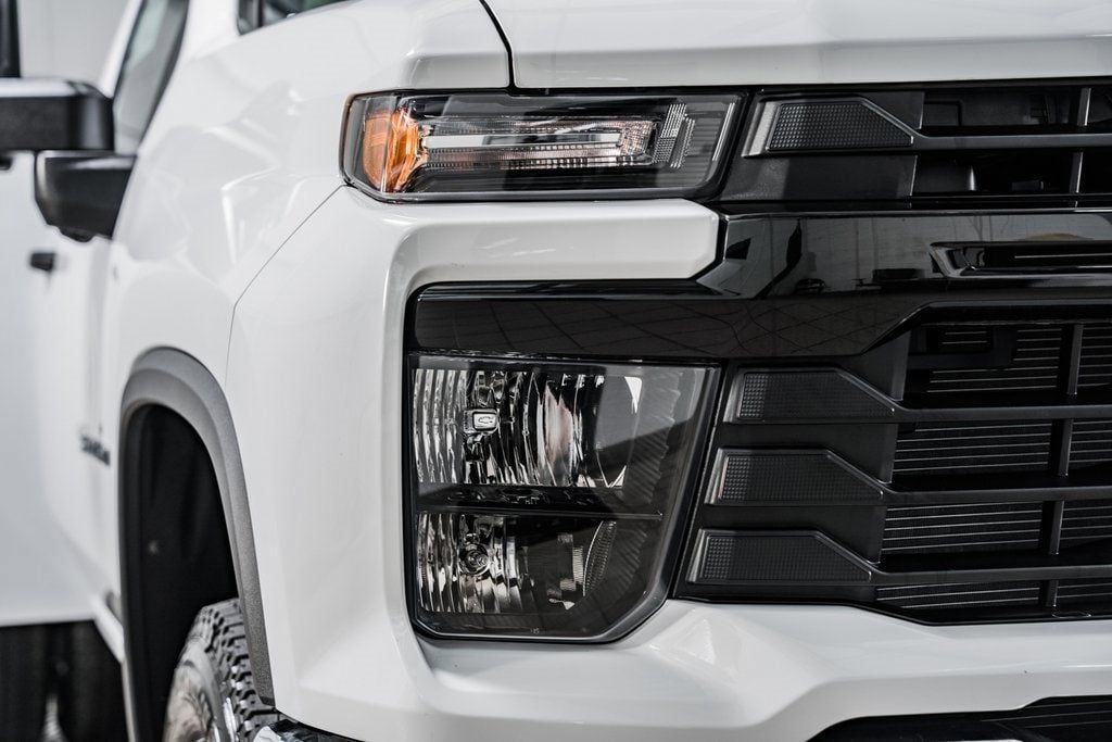 2025 Chevrolet Silverado 3500 HD Chassis Cab Work Truck - 22868348 - 10