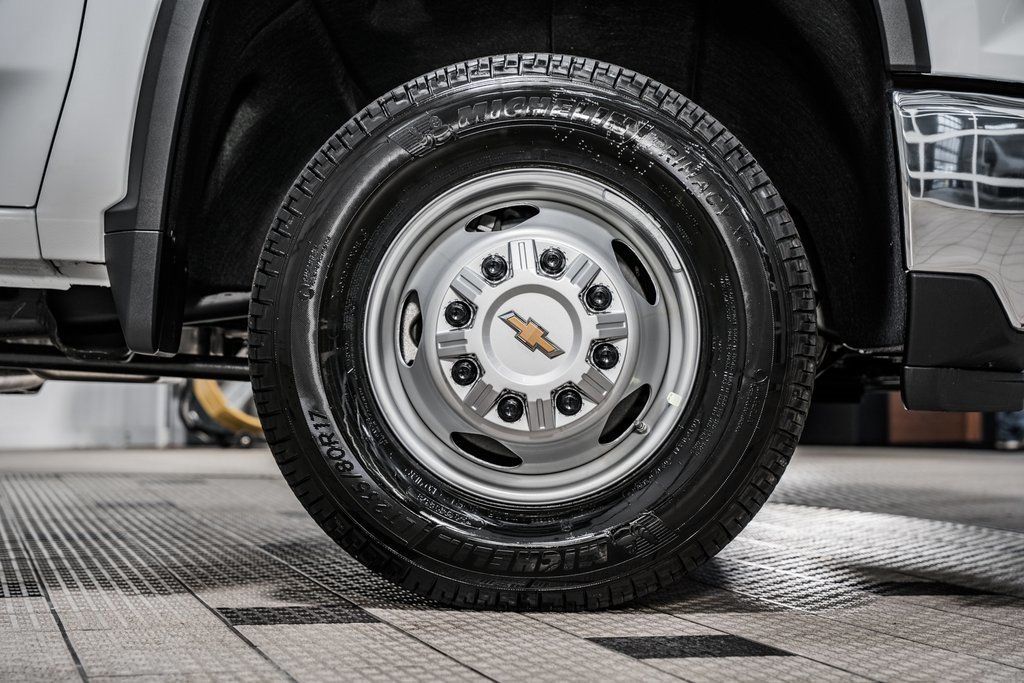 2025 Chevrolet Silverado 3500 HD Chassis Cab Work Truck - 22868348 - 19