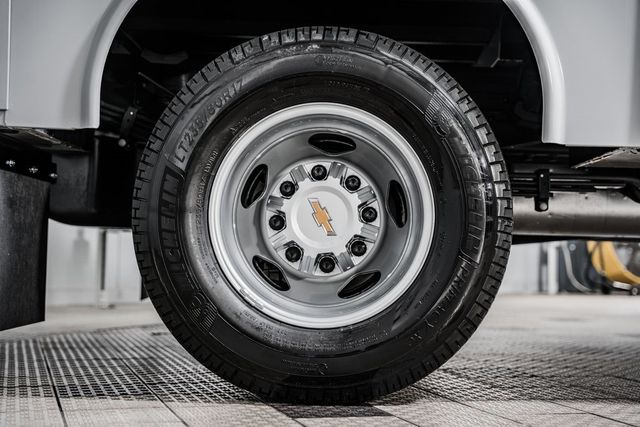 2025 Chevrolet Silverado 3500 HD Chassis Cab Work Truck - 22868348 - 21