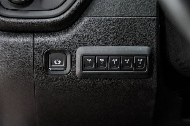 2025 Chevrolet Silverado 3500 HD Chassis Cab Work Truck - 22868348 - 44