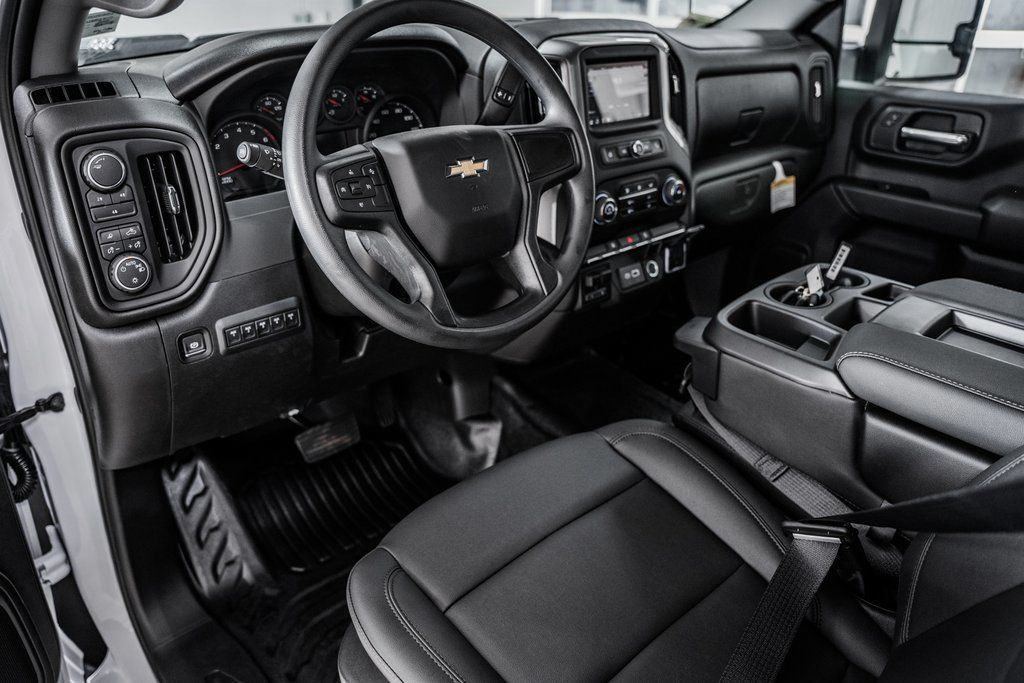 2025 Chevrolet Silverado 3500 HD Chassis Cab Work Truck - 22868350 - 30