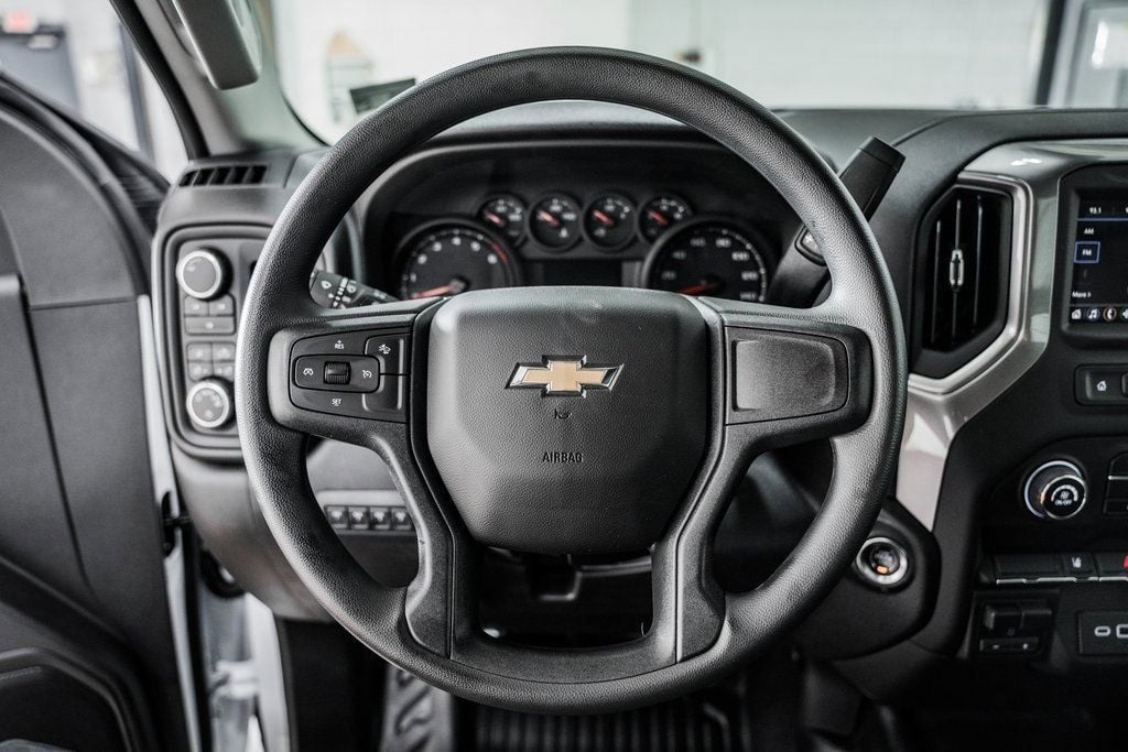 2025 Chevrolet Silverado 3500 HD Chassis Cab Work Truck - 22868350 - 36