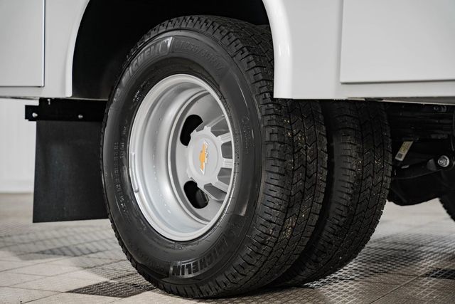 2025 Chevrolet Silverado 3500 HD Chassis Cab Work Truck - 22868351 - 16