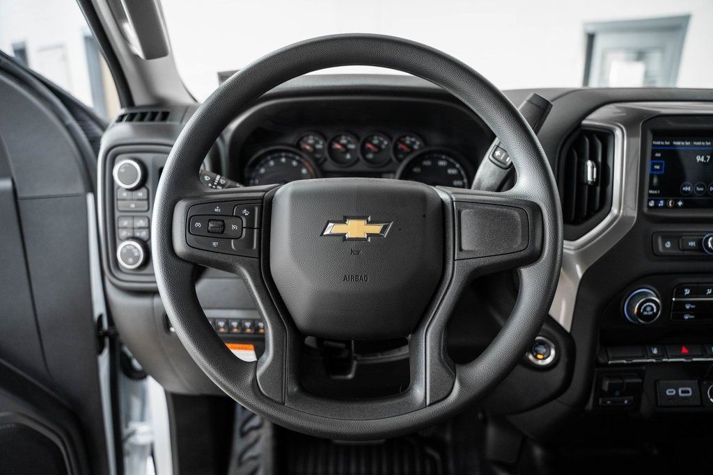 2025 Chevrolet Silverado 3500 HD Chassis Cab Work Truck - 22868351 - 31