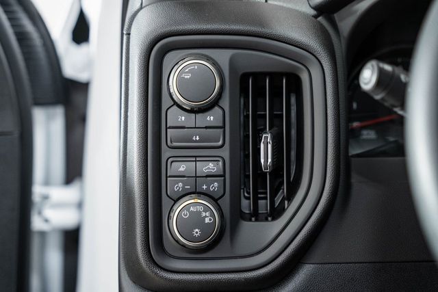 2025 Chevrolet Silverado 3500 HD Chassis Cab Work Truck - 22868351 - 37