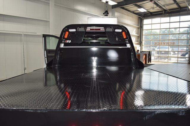 2025 Chevrolet Silverado 3500 HD Chassis Cab Work Truck - 22868358 - 19