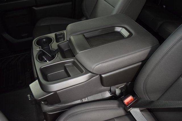 2025 Chevrolet Silverado 3500 HD Chassis Cab Work Truck - 22868358 - 37