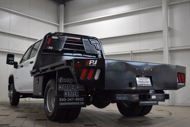 2025 Chevrolet Silverado 3500 HD Chassis Cab Work Truck - 22868358 - 4