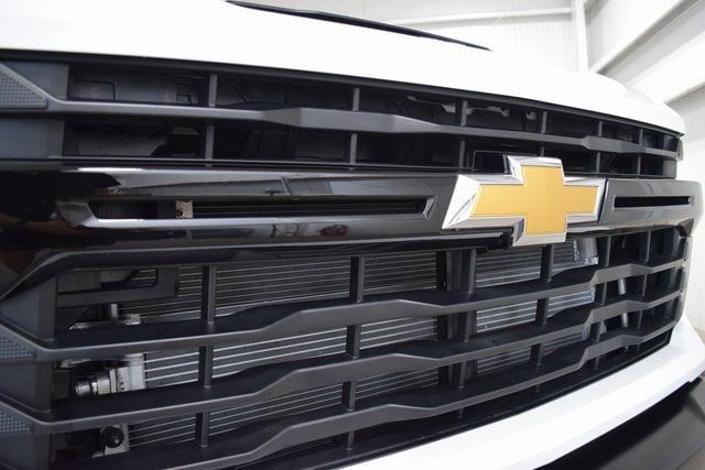 2025 Chevrolet Silverado 3500 HD Chassis Cab Work Truck - 22868358 - 8
