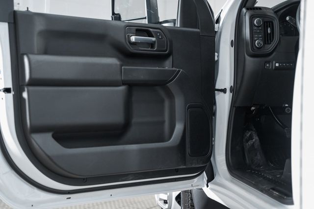 2025 Chevrolet Silverado 3500 HD Chassis Cab Work Truck - 22868359 - 36