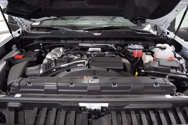2025 Chevrolet Silverado 3500 HD Chassis Cab Work Truck - 22868360 - 31
