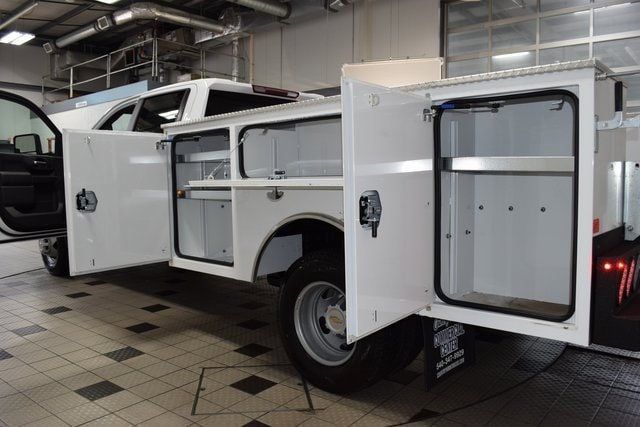2025 Chevrolet Silverado 3500 HD Chassis Cab Work Truck - 22868360 - 56