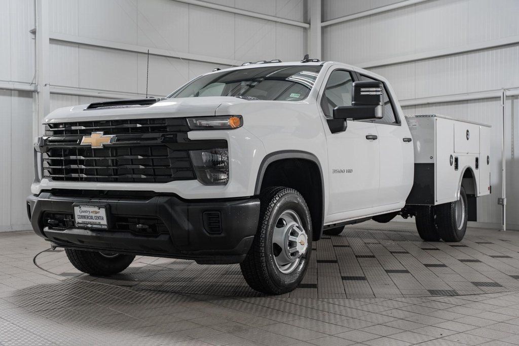2025 Chevrolet Silverado 3500 HD Chassis Cab Work Truck - 22868361 - 1
