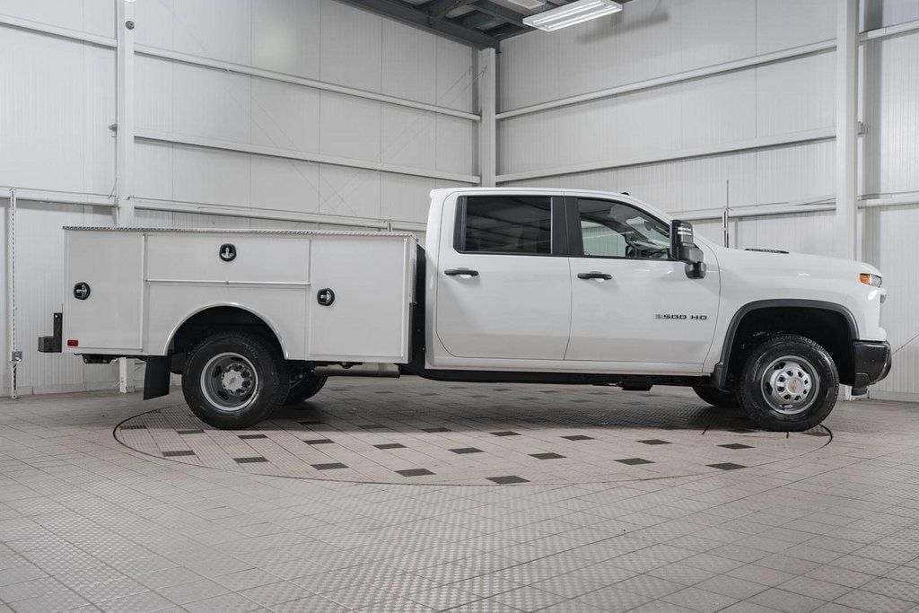 2025 Chevrolet Silverado 3500 HD Chassis Cab Work Truck - 22868361 - 6