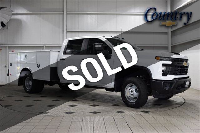 2025 Chevrolet Silverado 3500 HD Chassis Cab Work Truck - 22868362 | Video 1