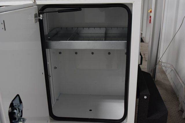 2025 Chevrolet Silverado 3500 HD Chassis Cab Work Truck - 22868362 - 27