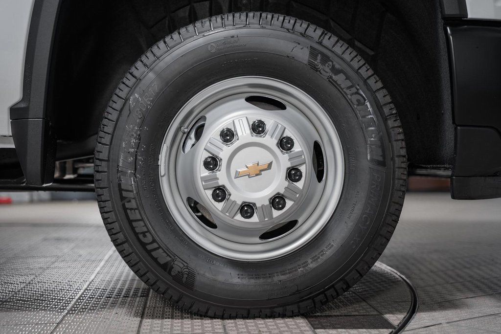 2025 Chevrolet Silverado 3500 HD Chassis Cab Work Truck - 22868364 - 14