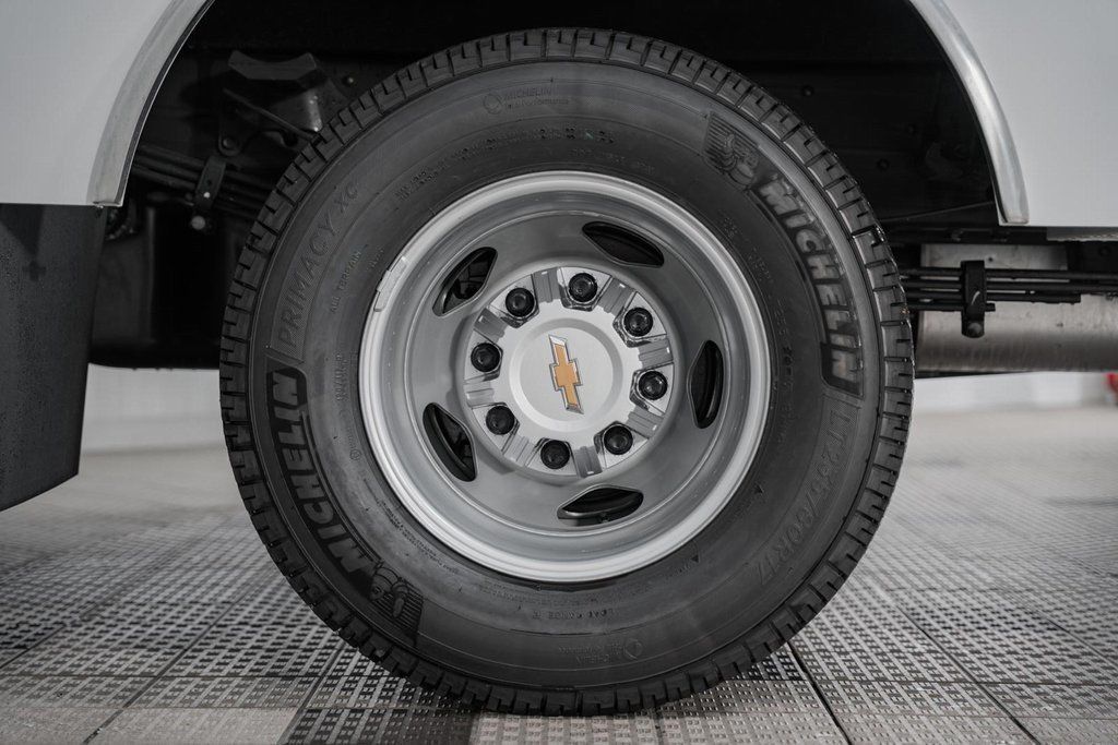 2025 Chevrolet Silverado 3500 HD Chassis Cab Work Truck - 22868364 - 16