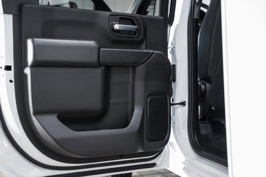 2025 Chevrolet Silverado 3500 HD Chassis Cab Work Truck - 22868364 - 35