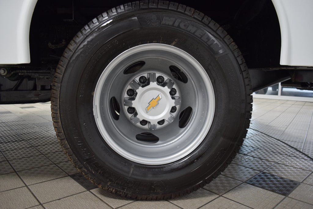 2025 Chevrolet Silverado 3500 HD Chassis Cab Work Truck - 22871177 - 25