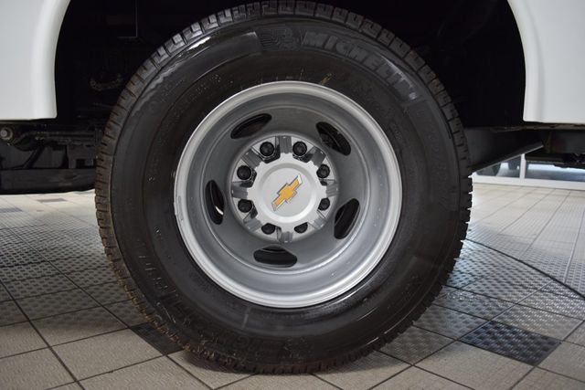 2025 Chevrolet Silverado 3500 HD Chassis Cab Work Truck - 22871177 - 25