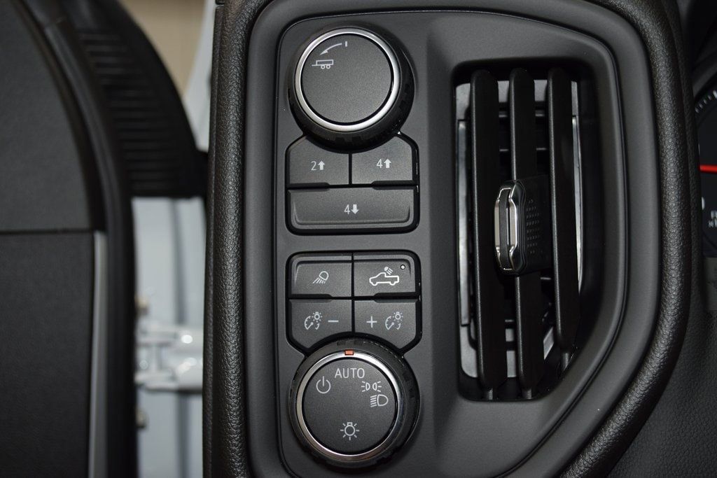 2025 Chevrolet Silverado 3500 HD Chassis Cab Work Truck - 22871177 - 37