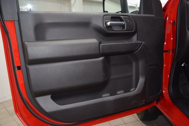 2025 Chevrolet Silverado 3500 HD Chassis Cab Work Truck - 22871179 - 32