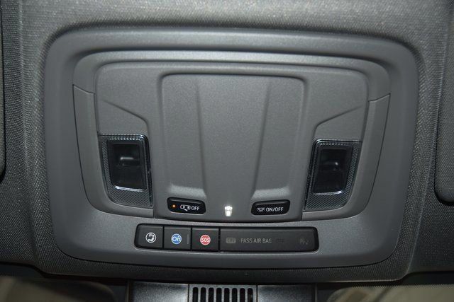 2025 Chevrolet Silverado 3500 HD Chassis Cab Work Truck - 22878220 - 36