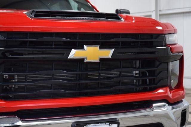 2025 Chevrolet Silverado 3500 HD Chassis Cab Work Truck - 22878220 - 4
