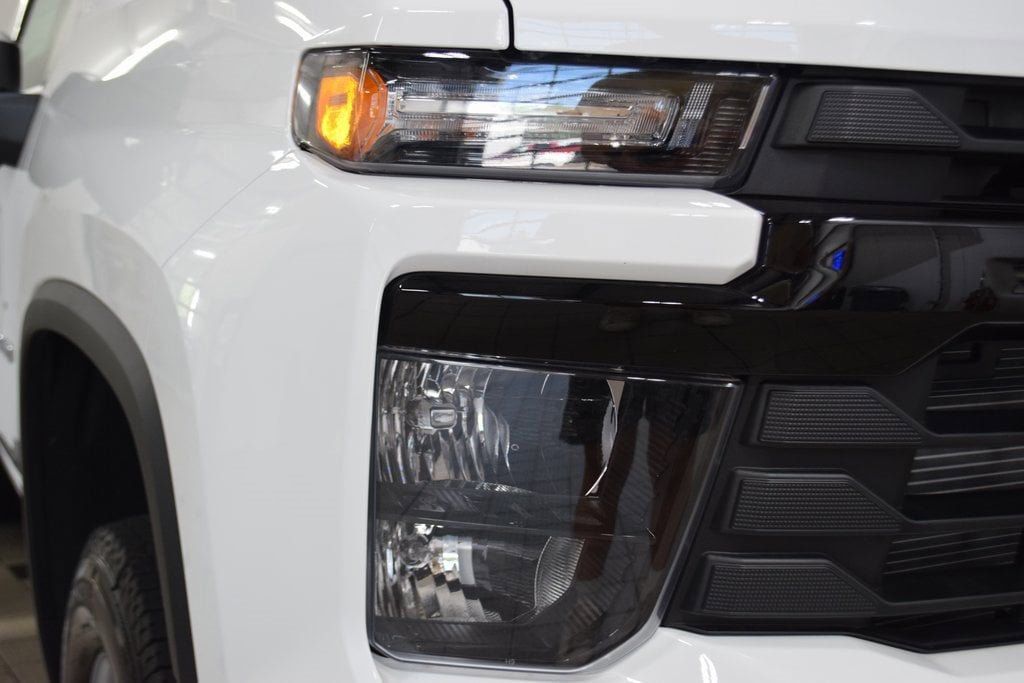 2025 Chevrolet Silverado 3500 HD Chassis Cab Work Truck - 22878996 - 9