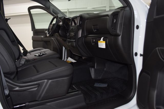 2025 Chevrolet Silverado 3500 HD Chassis Cab Work Truck - 22878996 - 26