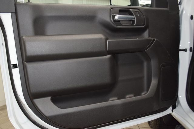 2025 Chevrolet Silverado 3500 HD Chassis Cab Work Truck - 22878996 - 29