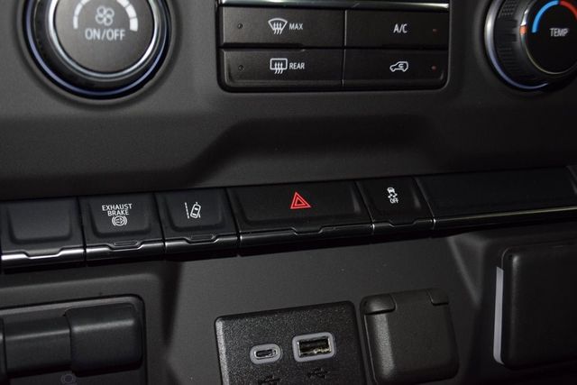 2025 Chevrolet Silverado 3500 HD Chassis Cab Work Truck - 22878996 - 33