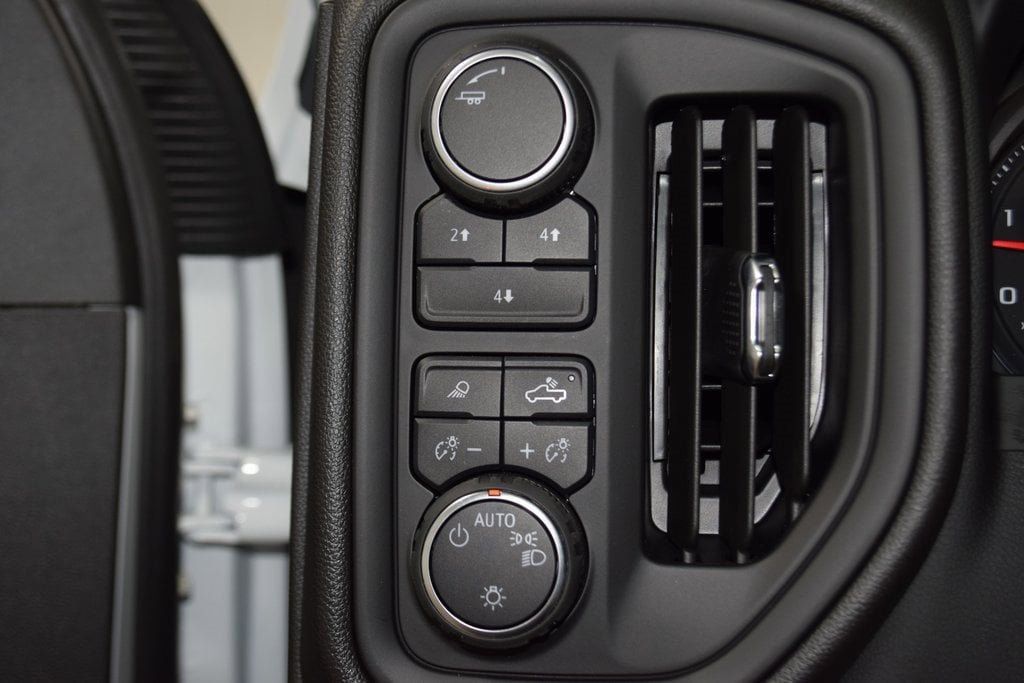 2025 Chevrolet Silverado 3500 HD Chassis Cab Work Truck - 22878996 - 37