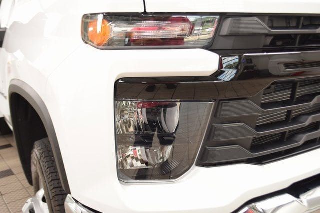 2025 Chevrolet Silverado 3500 HD Chassis Cab Work Truck - 22878997 - 11