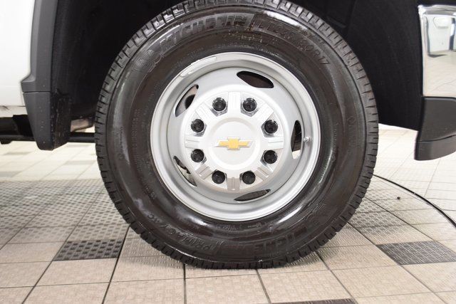 2025 Chevrolet Silverado 3500 HD Chassis Cab Work Truck - 22878997 - 13