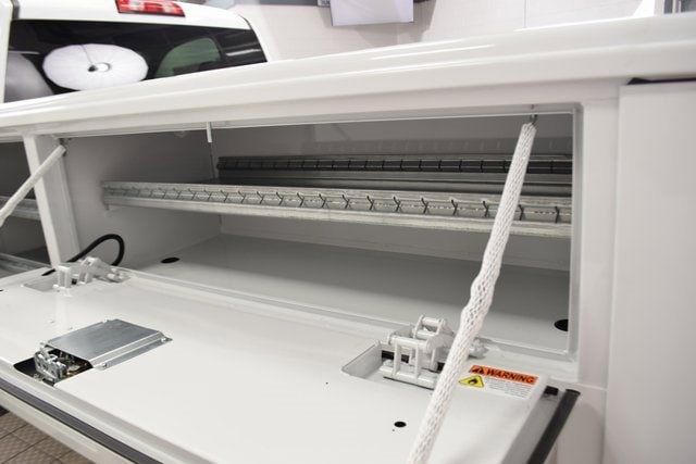 2025 Chevrolet Silverado 3500 HD Chassis Cab Work Truck - 22878997 - 24