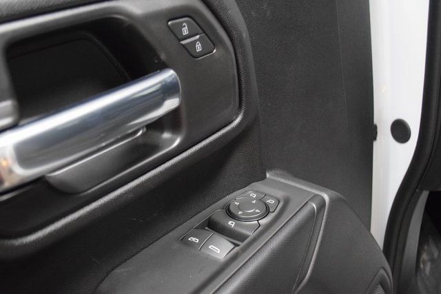 2025 Chevrolet Silverado 3500 HD Chassis Cab Work Truck - 22878997 - 35