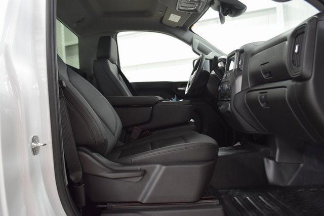 2025 Chevrolet Silverado 3500 HD Chassis Cab Work Truck - 22878997 - 38