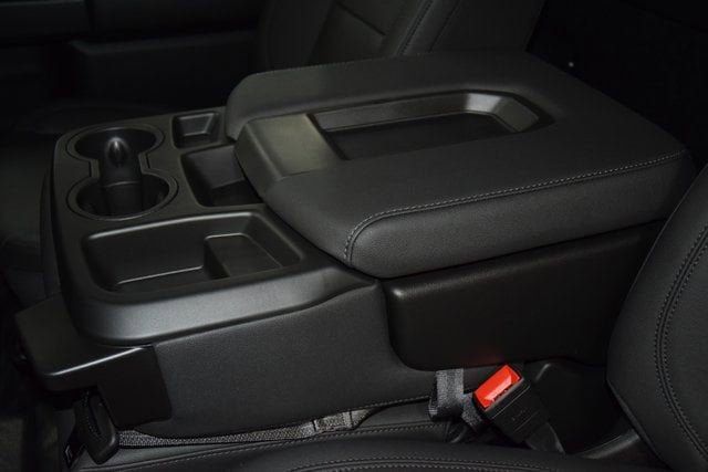 2025 Chevrolet Silverado 3500 HD Chassis Cab Work Truck - 22880278 - 32